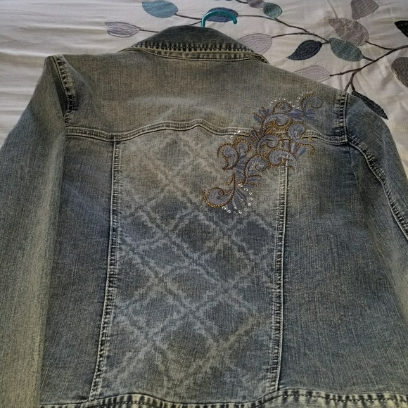 Jean jacket - Picture 2 of 2